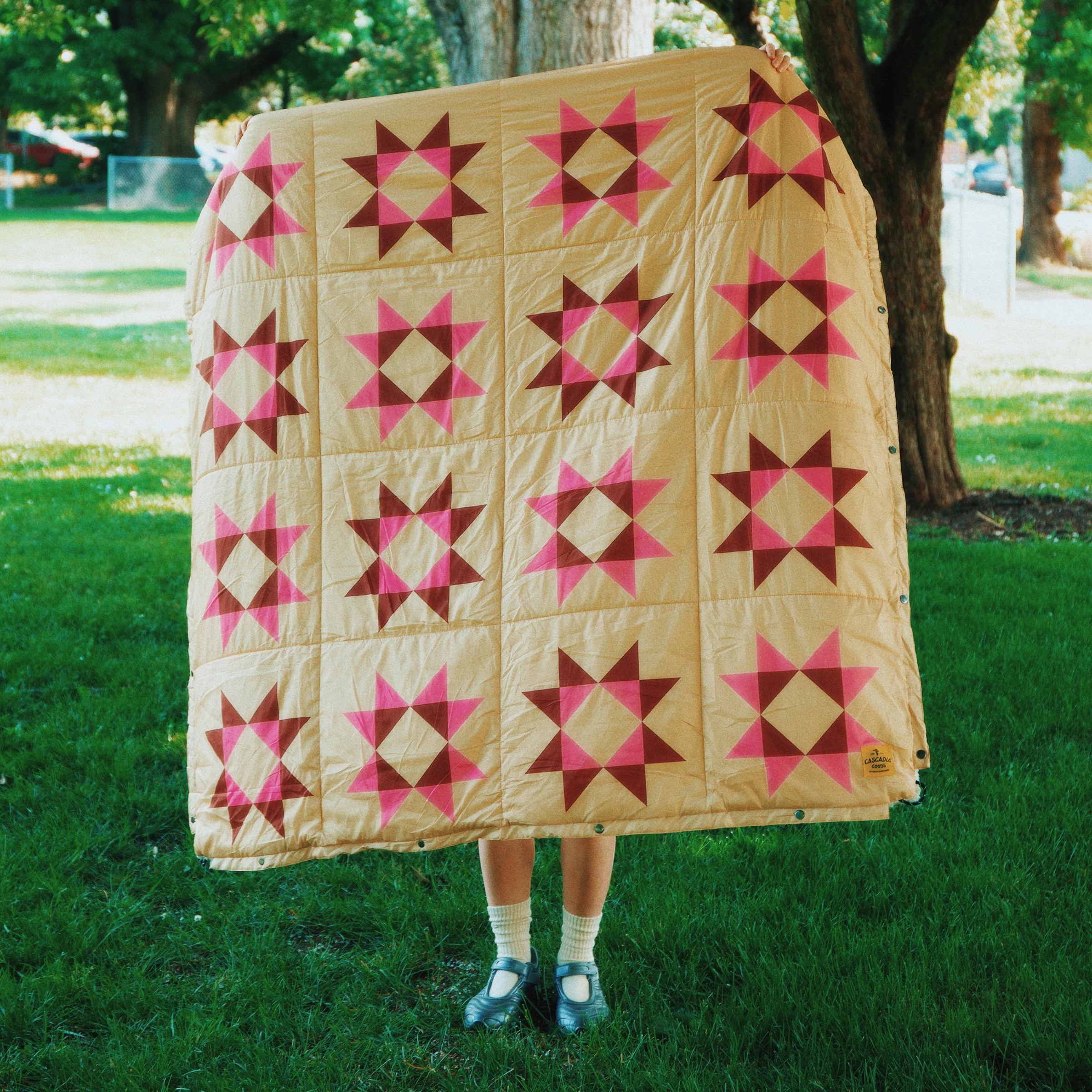 Quilt Stars Camp Blanket - Image 2