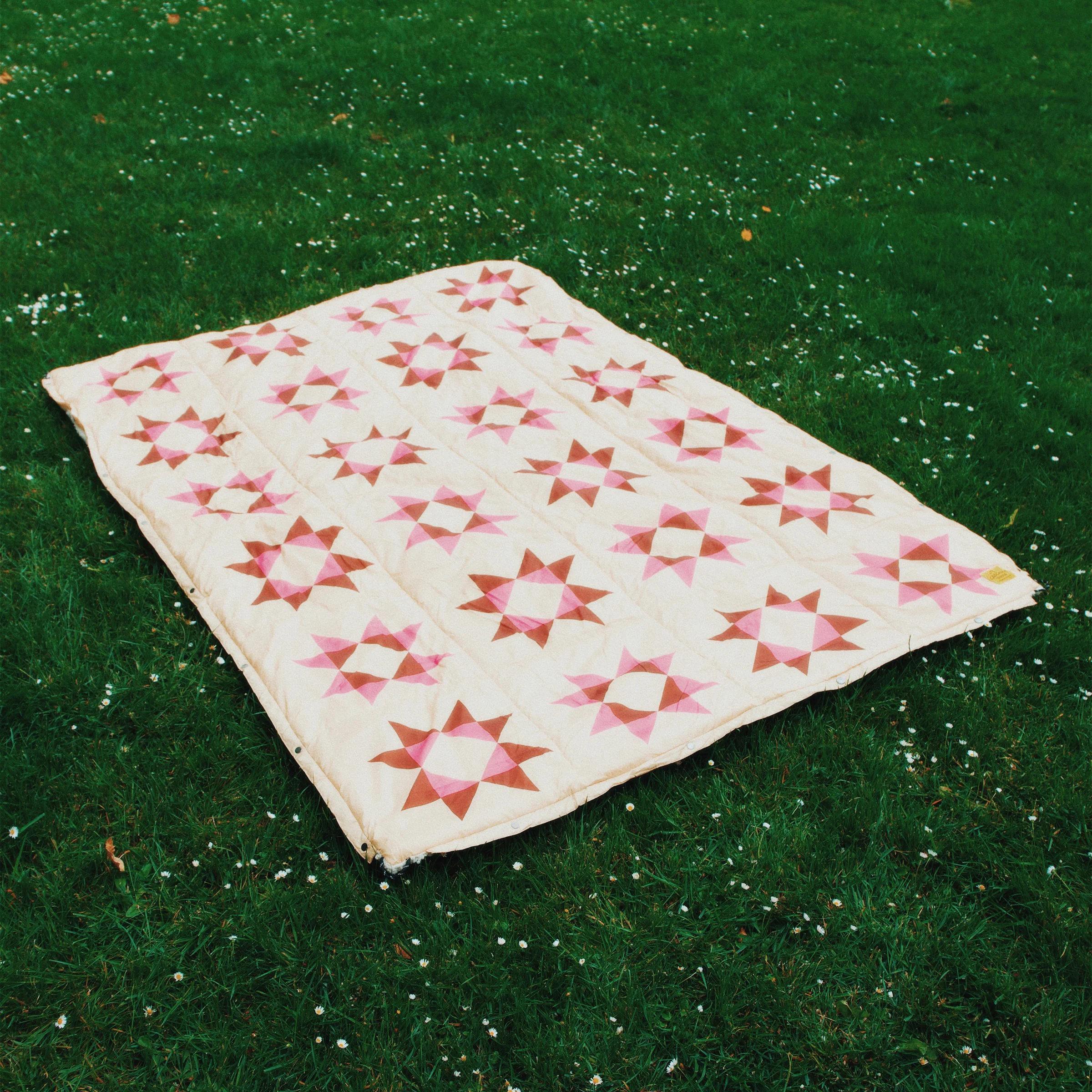 Quilt Stars Camp Blanket - Image 8