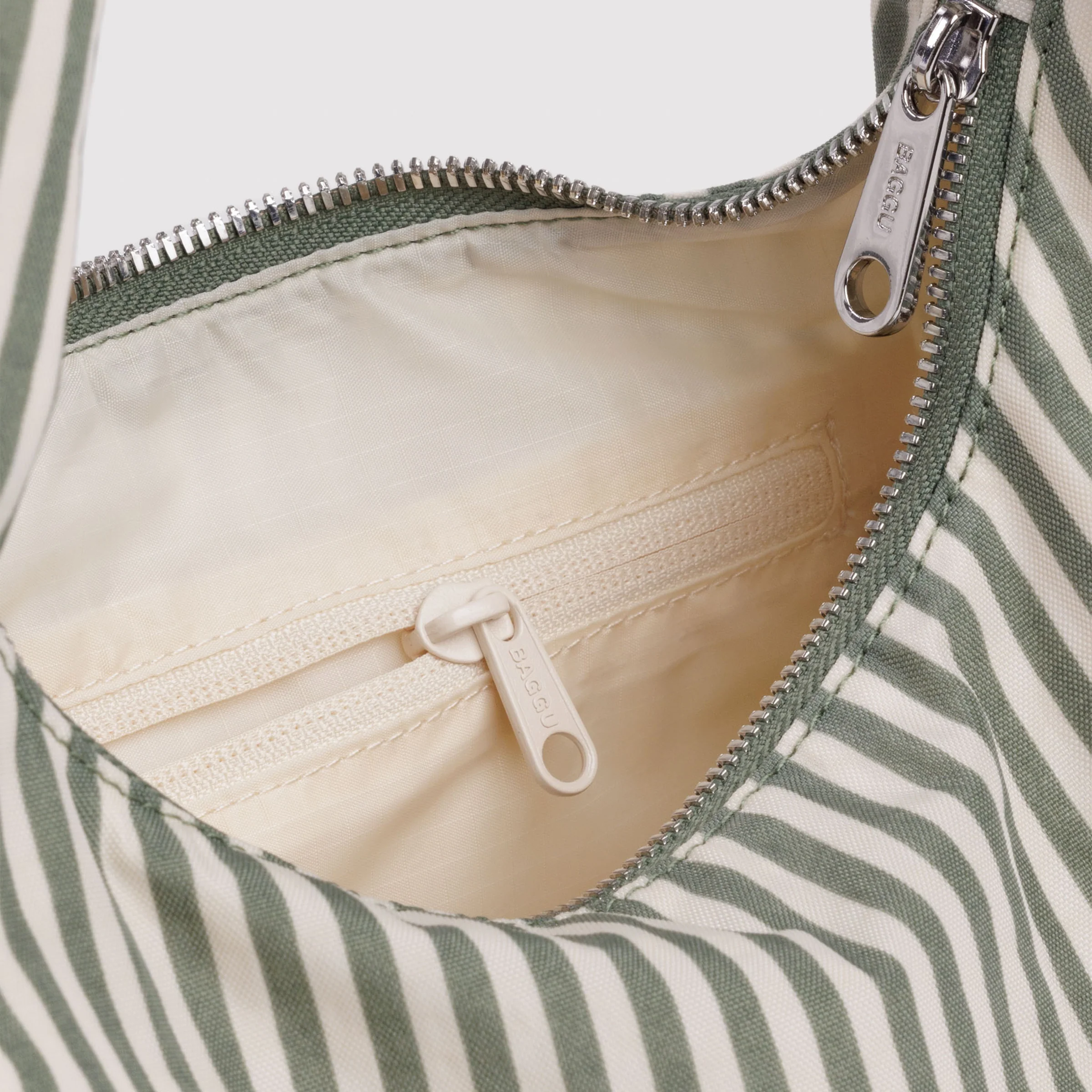 Small Nylon Meringue Bag - Image 12