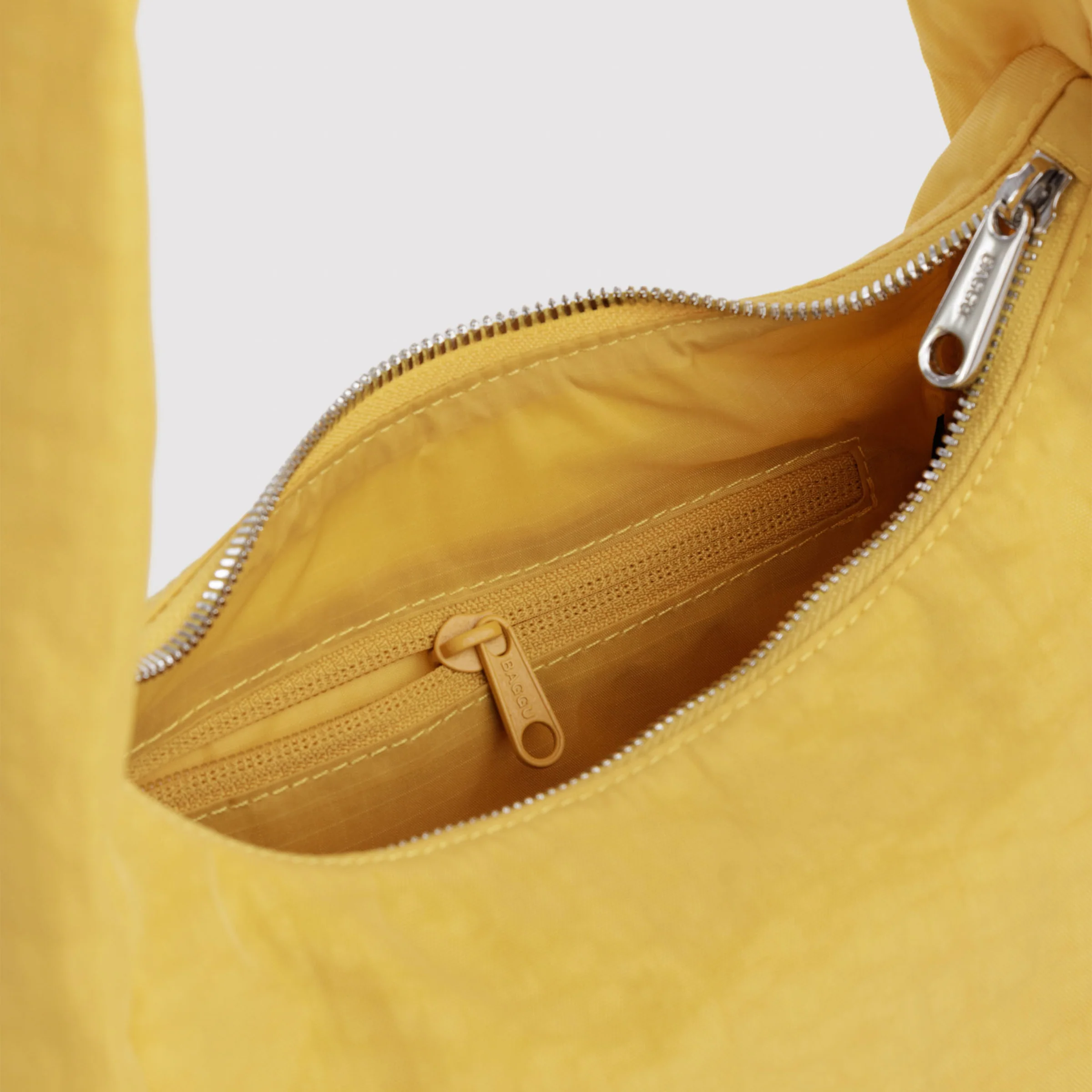 Small Nylon Meringue Bag - Image 18